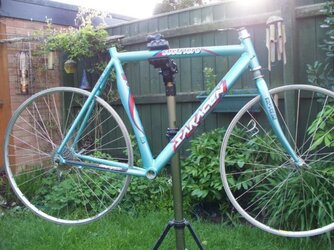 saracen ventoux road bike