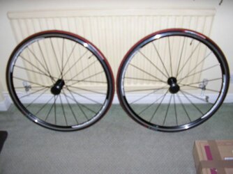 Shimano r500 hot sale wheelset