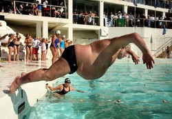 4ccec6c915fb5-fat-man-diving.jpg