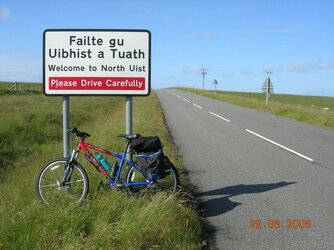34. WELCOME TO NORTH UIST.jpeg