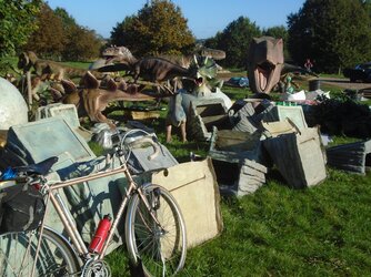 221010-0835 Ashton Court dinosaurs-Assembly area-sovereign.JPG