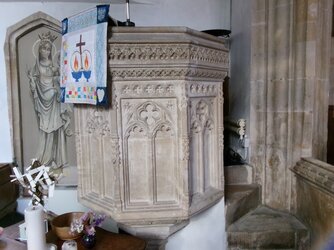 231027-3340 Bleadon - St Peter & St Paul C15 carved stone pulpit.JPG