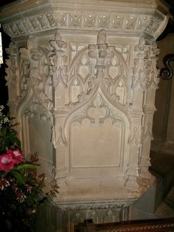 240819-8122 Wrington All Saints Carved stone pulpit-front detail.JPG